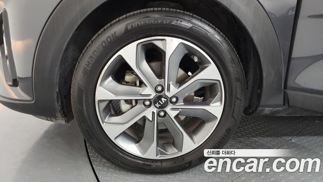 Kia Stonic 1.4 Trendy - фото 4