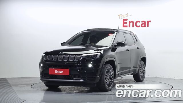 Jeep Compass 2-го поколения S2.4 AWD - фото 0
