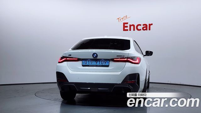BMW i4 eDrive40 M Sports Pro - фото 3