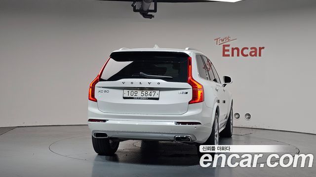 Volvo XC90 2-го поколения D5 Inscription - фото 2