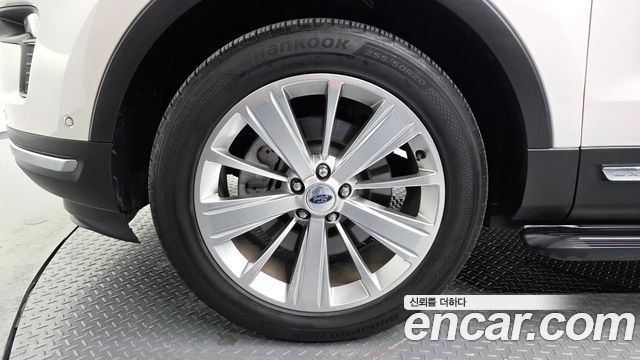 Ford Explorer 2.3 Limited 4WD 5th - фото 3