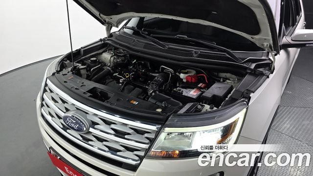 Ford Explorer 2.3 Limited 4WD 5th - фото 4