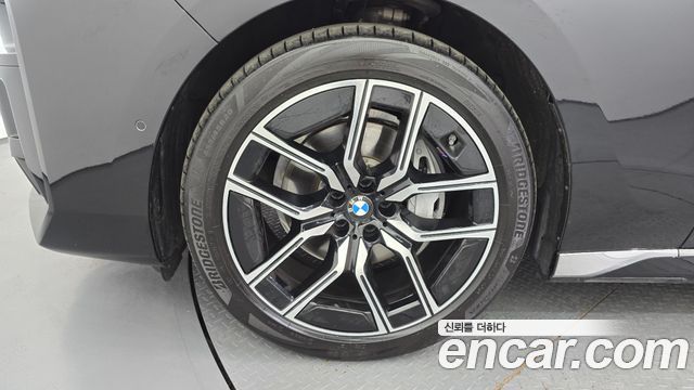 BMW 7-Series G70 740d xDrive M Sport - фото 4