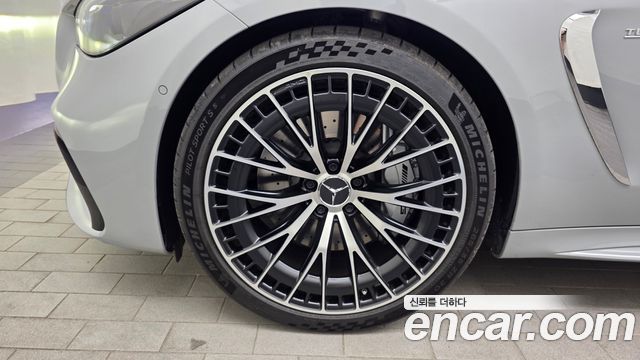 Mercedes-Benz CLE-Class C236 AMG CLE53 4MATIC+ Cabriolet - фото 4