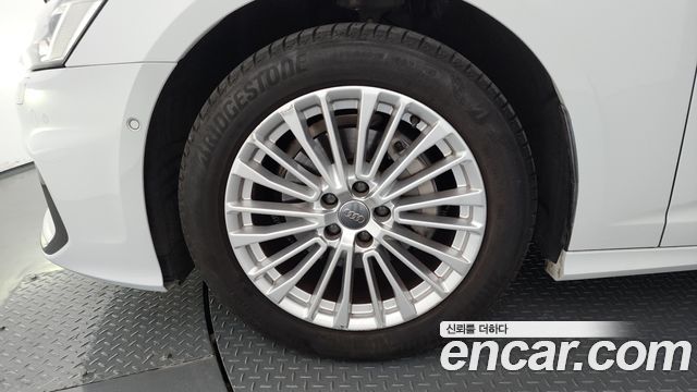Audi A6 C8 40 TDI Quattro Premium - фото 4