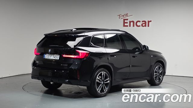 BMW X1 U11 xDrive 20i M Sport - фото 1