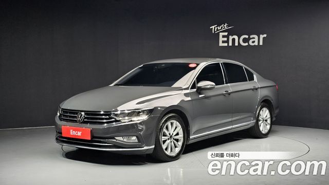 Volkswagen Passat B8 2.0 TDI Premium - фото 0