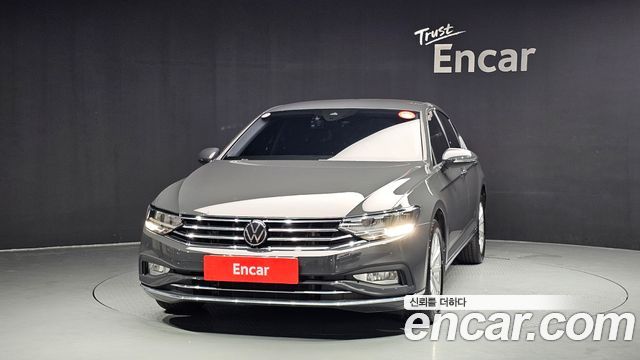 Volkswagen Passat B8 2.0 TDI Premium - фото 2