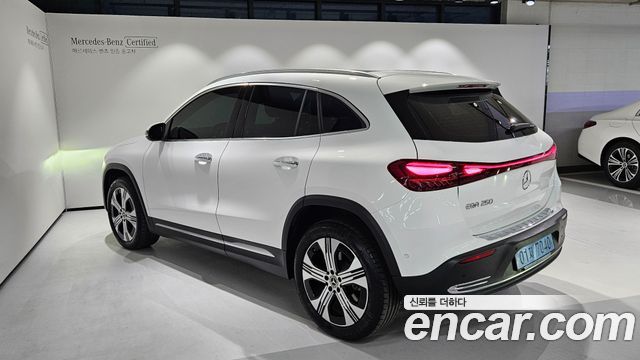 Mercedes-Benz EQA H243 EQA250 Progressive - фото 2