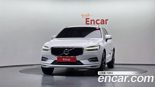 Volvo XC60 2-го поколения D5 Momentum - фото 2