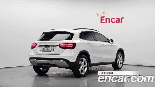 Mercedes-Benz GLA-Class X156 GLA220 - фото 0