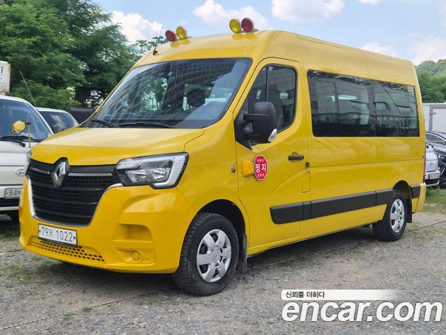 Renault Samsung Master School Bus 15-Seater - фото 0