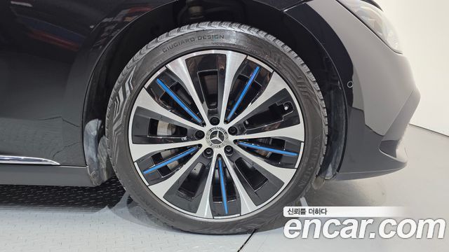 Mercedes-Benz EQE V295 EQE350+ - фото 4