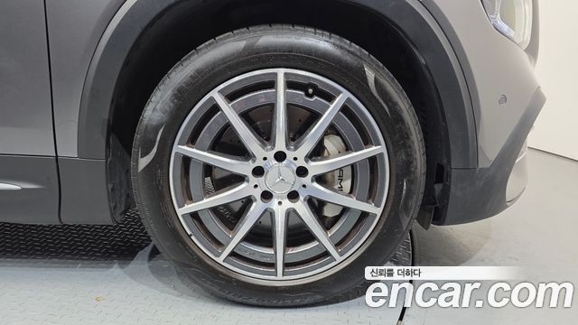 Mercedes-Benz GLB-Class X247 AMG GLB35 4MATIC - фото 4