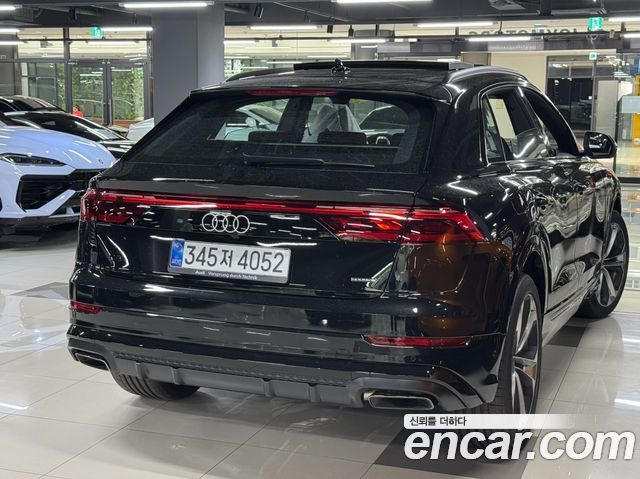 Audi Q8 55 TFSI Quattro Premium - фото 2