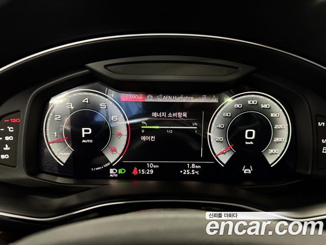 Audi Q8 55 TFSI Quattro Premium - фото 4