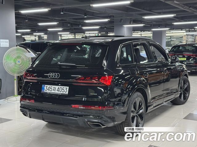 Audi Q7 55 TFSI Quattro Premium - фото 2