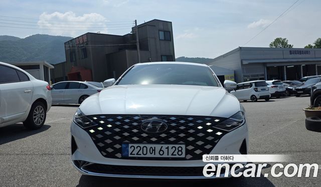 Hyundai Grandeur Новый IG, гибрид Le Blanc - фото 0