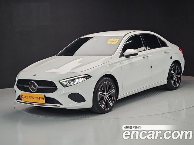 Mercedes-Benz A-Class W177 A220 Sedan - фото 0