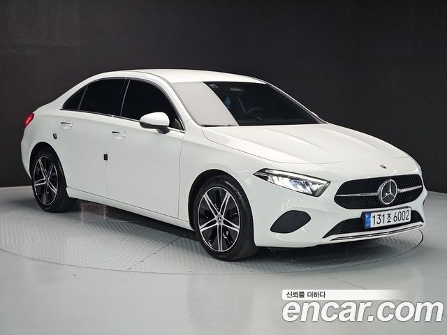 Mercedes-Benz A-Class W177 A220 Sedan - фото 1