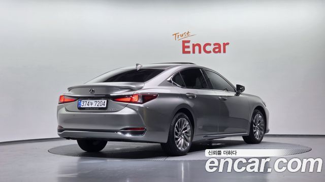 Lexus ES 7-го поколения Luxury Plus - фото 1