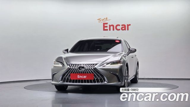Lexus ES 7-го поколения Luxury Plus - фото 2