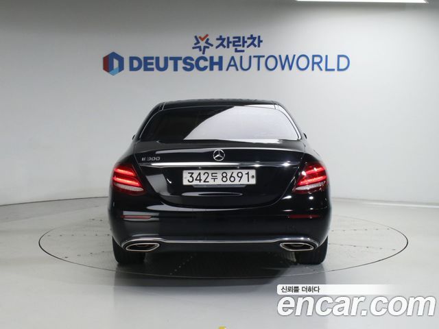 Mercedes-Benz E-Class W213 E300 Exclusive - фото 3