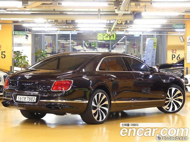 Bentley Flying Spur 3-го поколения 4.0 Azure - фото 1