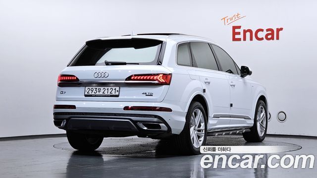 Audi Q7 45 TDI Quattro Premium - фото 1