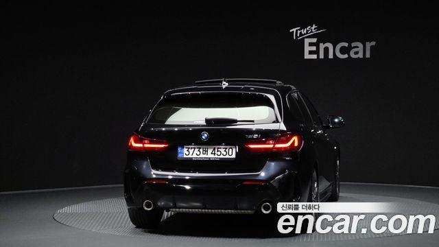 BMW 1-Series F40 120i M Sports - фото 3