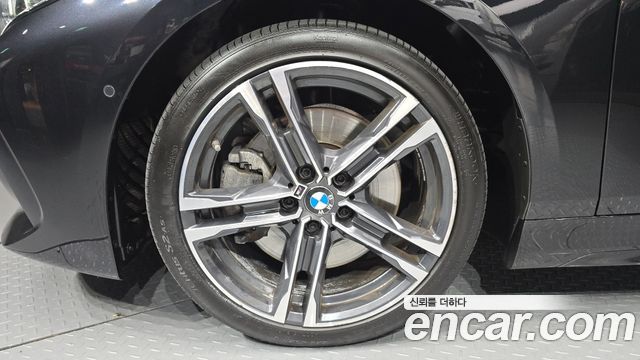 BMW 1-Series F40 120i M Sports - фото 4