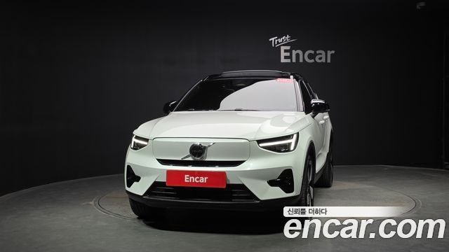 Volvo XC40 Twin Ultimate - фото 1