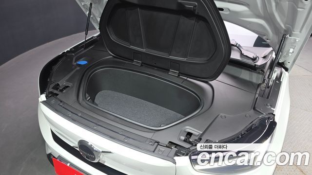 Volvo XC40 Twin Ultimate - фото 4