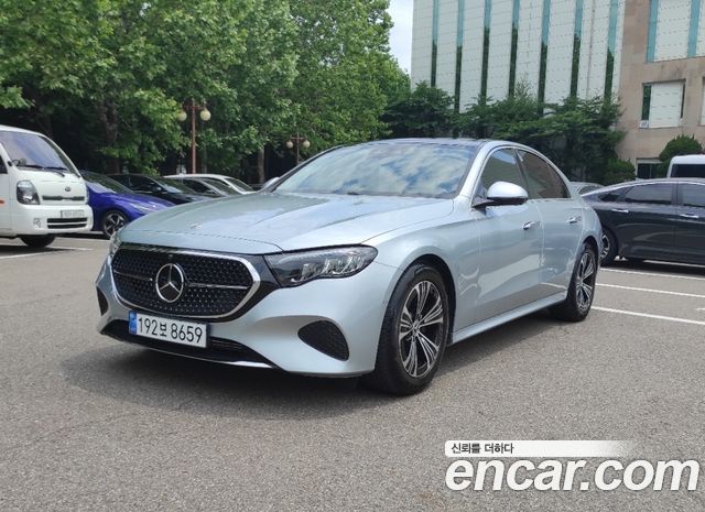 Mercedes-Benz E-Class W214 E200 Avantgarde - фото 0