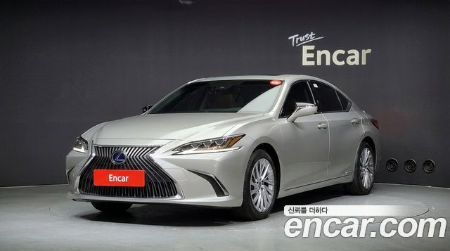 Lexus ES 7-го поколения Executive - фото 0