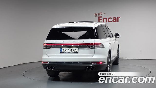 Lincoln Aviator 2-го поколения 3.0 Reserve AWD - фото 2