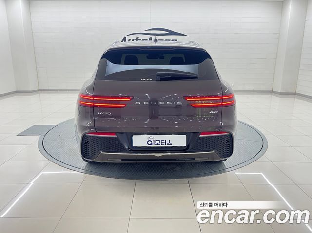 Genesis GV70 2.2 Diesel AWD - фото 2