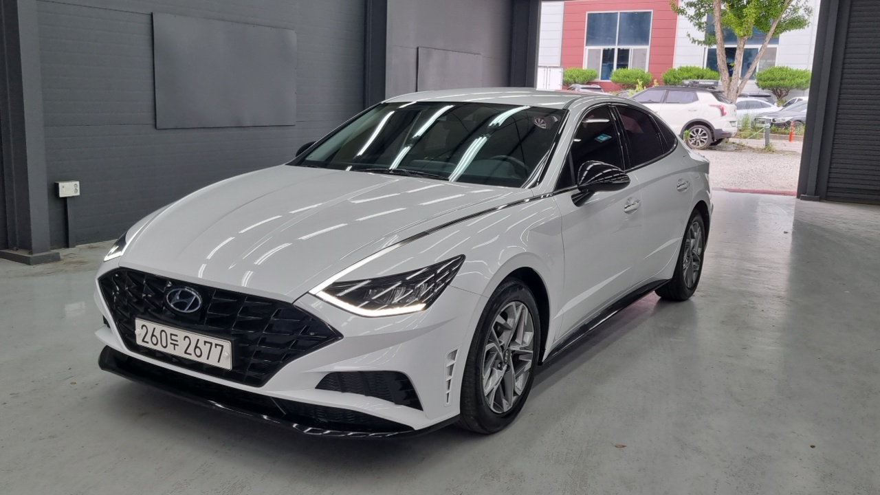 Hyundai Sonata DN8 2.0 Modern - фото 0