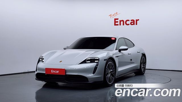 Porsche Taycan Base - фото 0