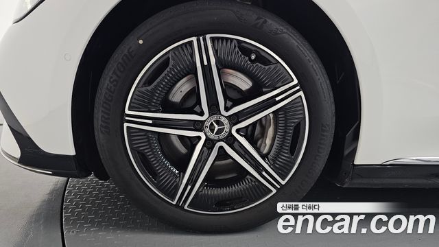 Mercedes-Benz EQE V295 EQE350+ - фото 3