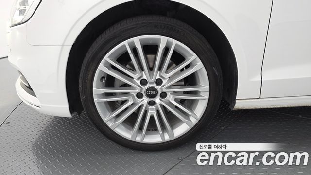 Audi A3 40 TFSI 8V - фото 4