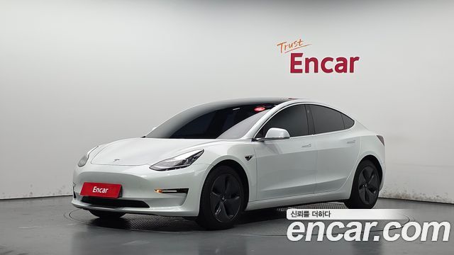 Tesla Model 3 Long Range AWD - фото 0