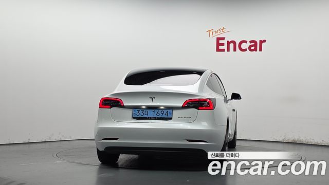 Tesla Model 3 Long Range AWD - фото 3