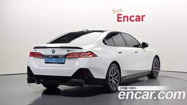 BMW i5 G60 eDrive 40 M Sport - фото 1