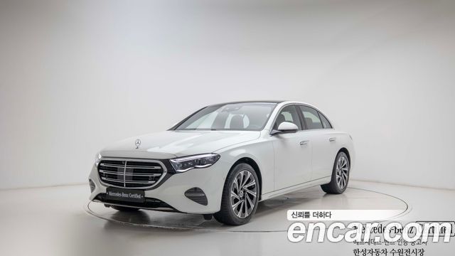 Mercedes-Benz E-Class W214 E300 4MATIC Exclusive - фото 0