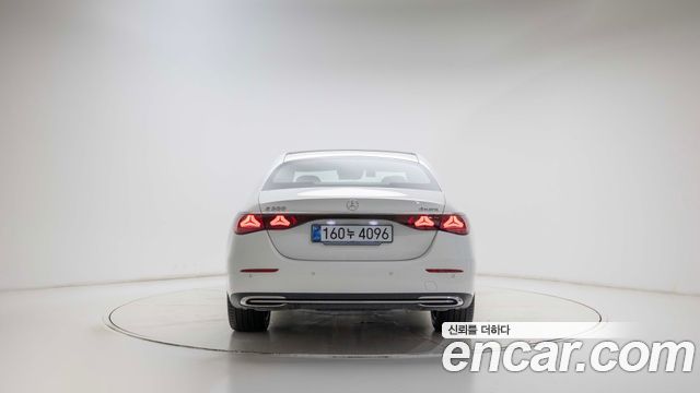 Mercedes-Benz E-Class W214 E300 4MATIC Exclusive - фото 3
