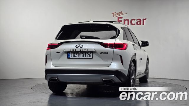 Infiniti QX50 2.0 Sensory AWD - фото 3