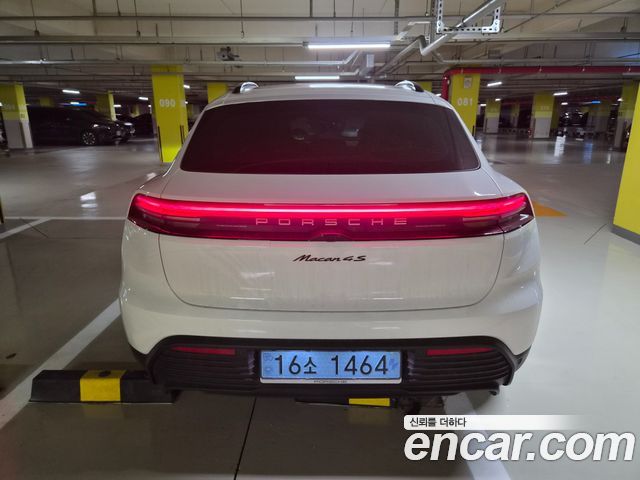 Porsche Macan EV 4S - фото 3