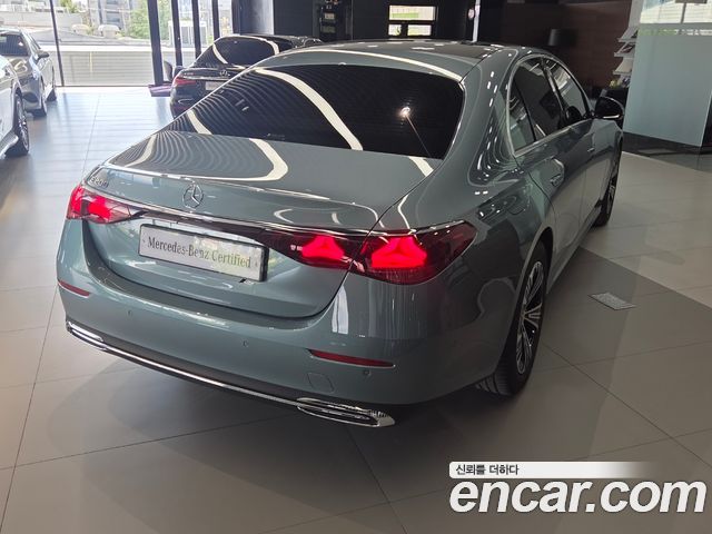 Mercedes-Benz E-Class W214 E200 Avantgarde - фото 4