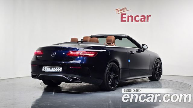 Mercedes-Benz E-Class W213 E220d Cabriolet - фото 1